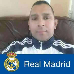 Meet your Posher, Cornelio daniel